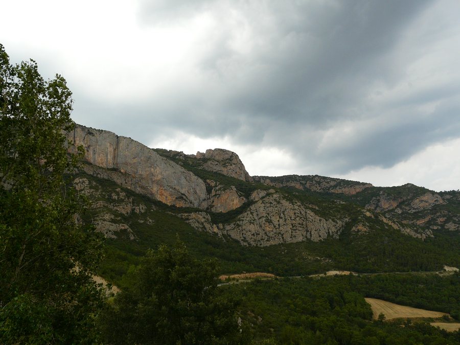 File:Des del mirador de Peramola P1190132.JPG