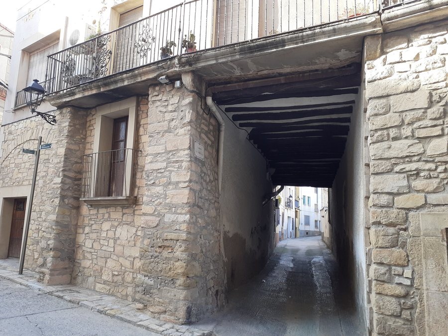 File:Cal Roig (Solivella) 01.jpg