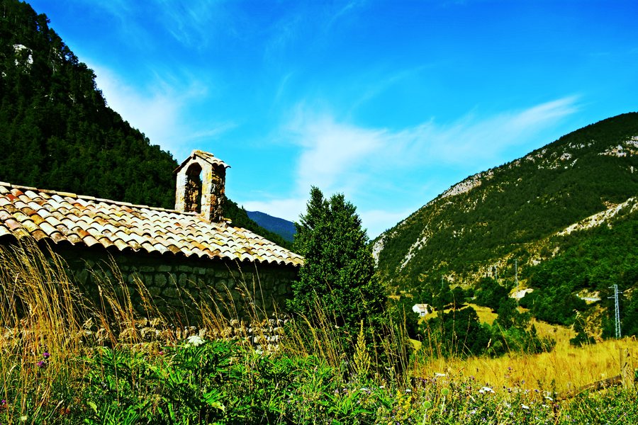 File:SANT JAUME DE TUIXENT. JOSA I TUIXENT. ALT URGELL.jpg