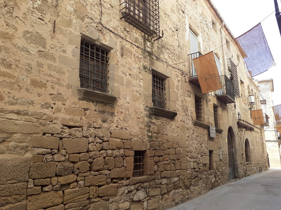 File:Casa Coll (Vilalba dels Arcs) 01.jpg