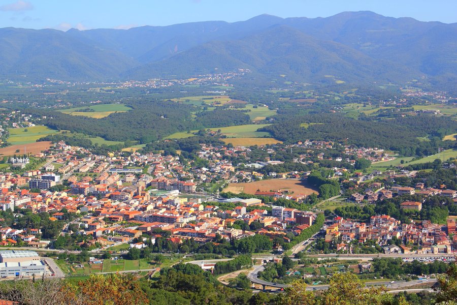 File:LLINARS DEL VALLES.08450 - panoramio.jpg