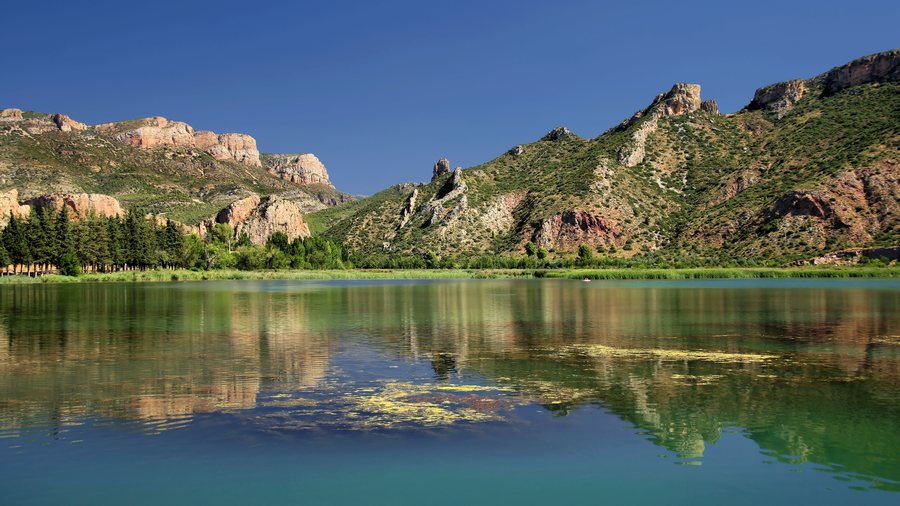 File:Pantà de Sant Llorenç de Montgai (28598272404).jpg