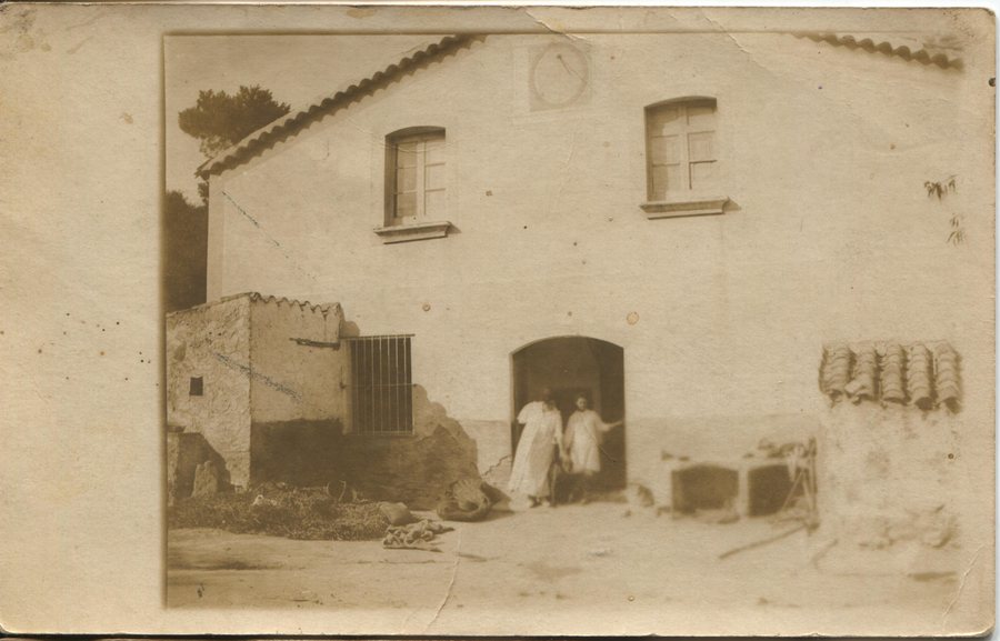 File:Casa Paret de Vallromanes.jpg