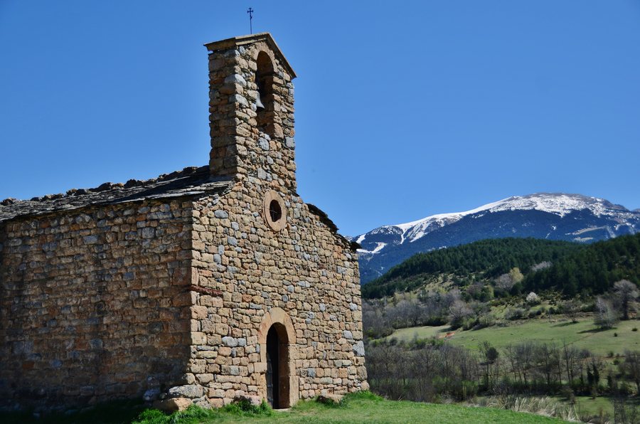 File:WLM14ES - Ermita romànica de Sant Salvador de Predanies, Prats i Sansor, La Cerdanya (2) - MARIA ROSA FERRE.jpg